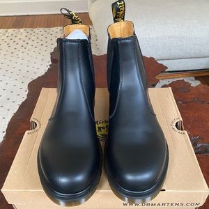 Dr. Marten Chelsea boots